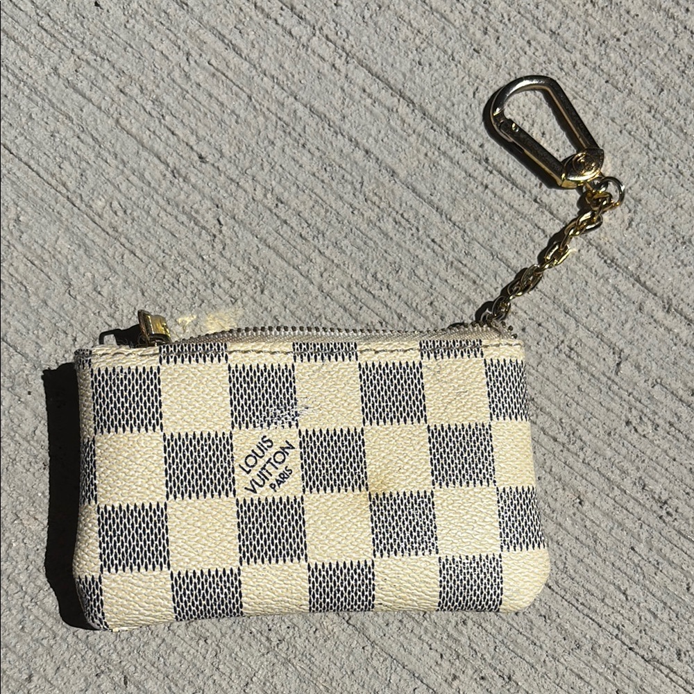 Key Pouch - Picture 2 of 5